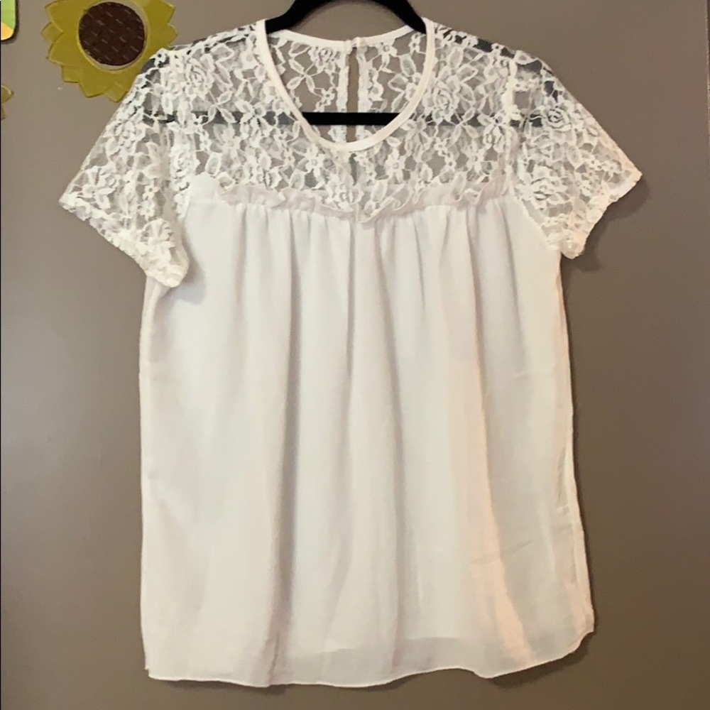 Lace Sleeve Ruffle Top